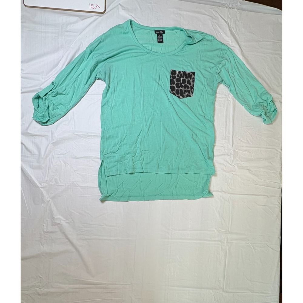 Womens Rue 21 blouse, 3/4 sleeve, mint green w/leopard pocket. Size Medium.